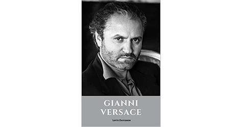 biographie couturier versace|gianni versace personal life.